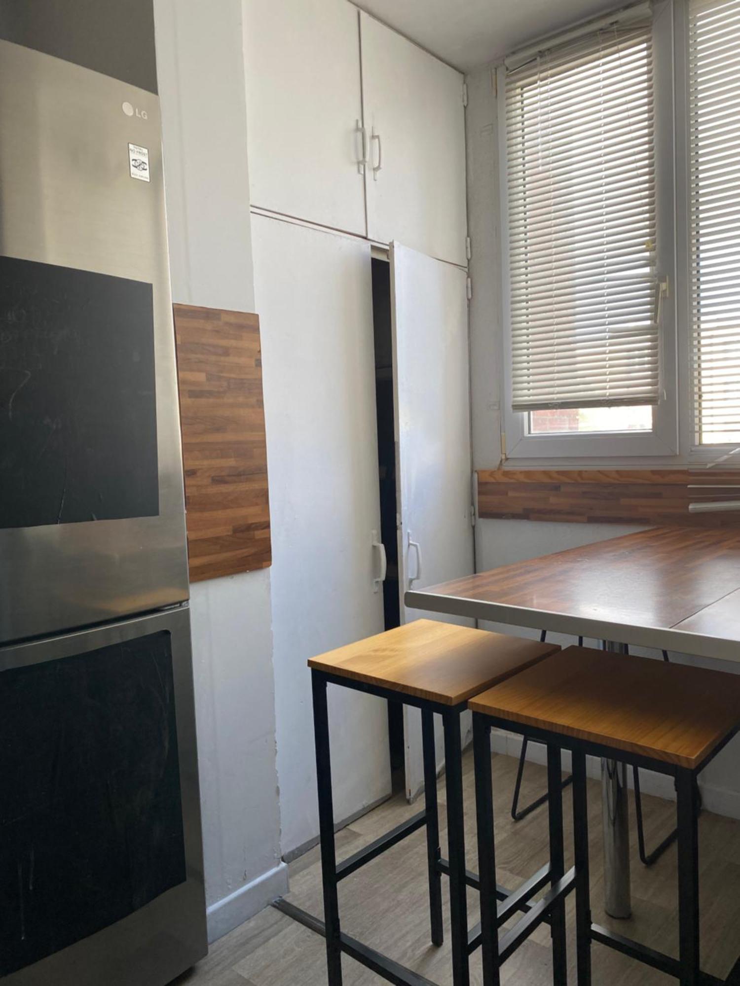 Bel Appartement Spacieux ,Convivial De 3 Chambres Avec Parking Prive Secure Caen Exterior foto