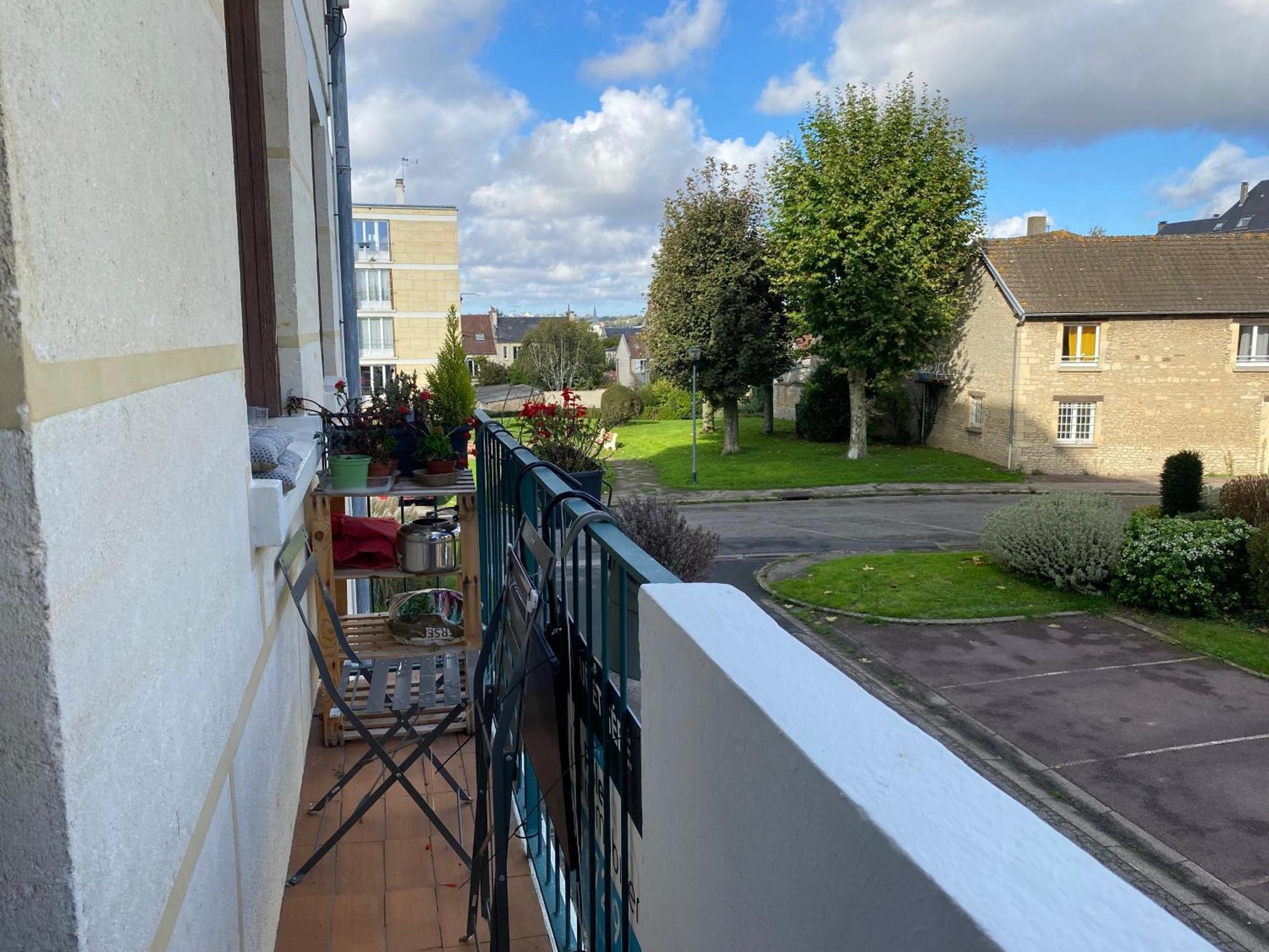 Bel Appartement Spacieux ,Convivial De 3 Chambres Avec Parking Prive Secure Caen Exterior foto